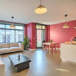 spacious-apartments-in-the-heart-of-antwerp.brusselshotelsbook.com/